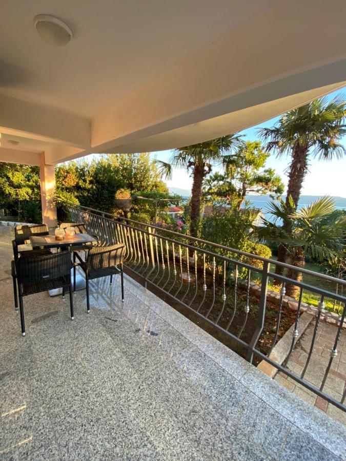 Apartments La Mer Novi Vinodolski Exterior foto